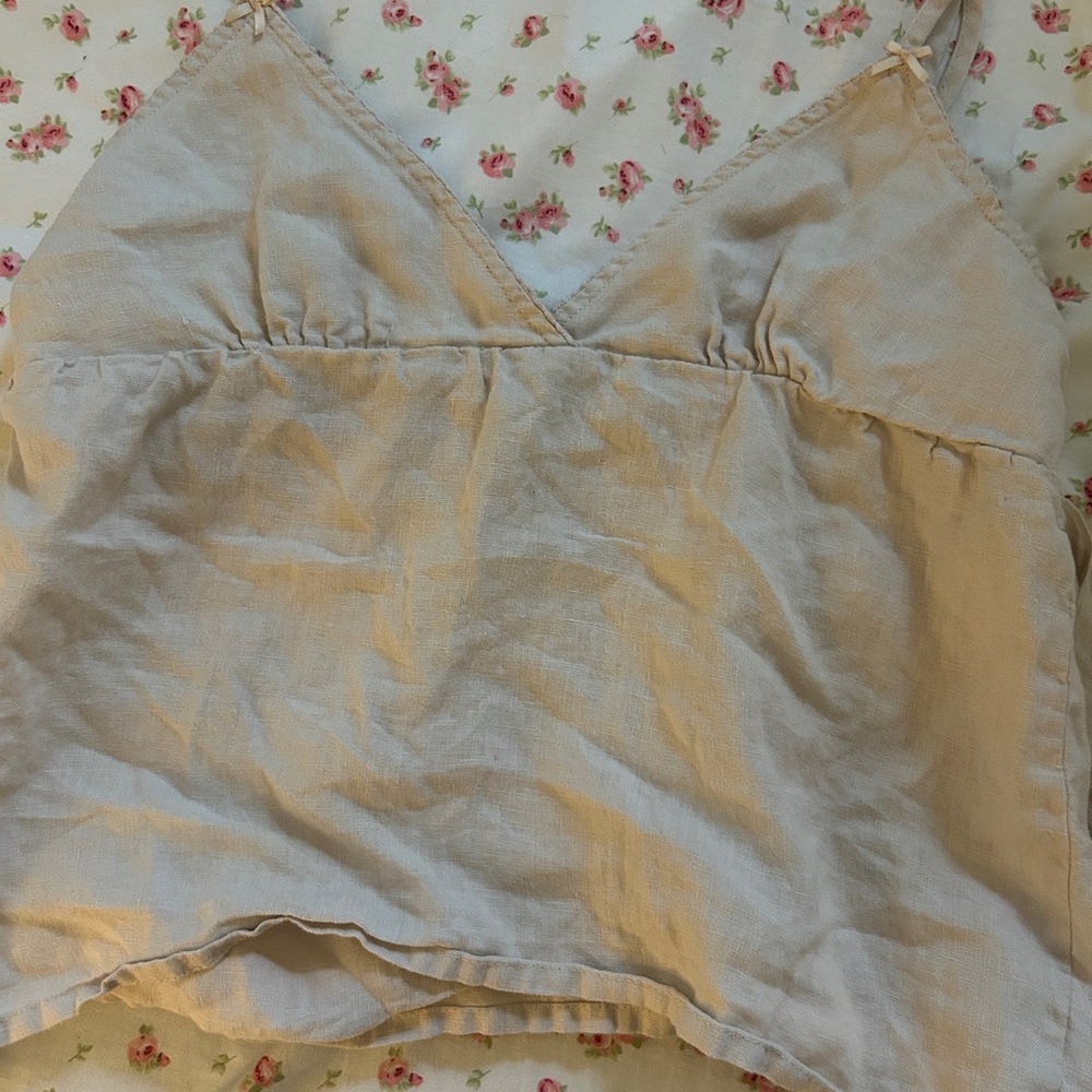 brandy melville cream top 🤎